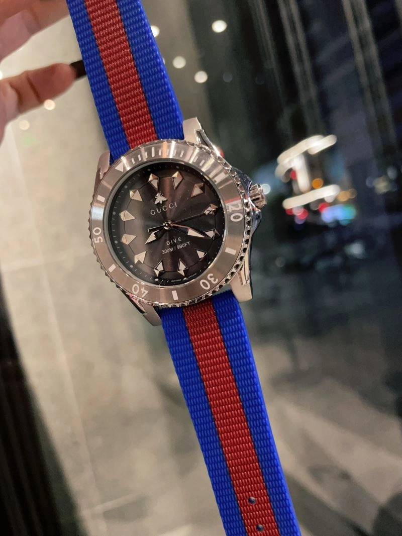 MultiPurpose GUCCI Watches 183159