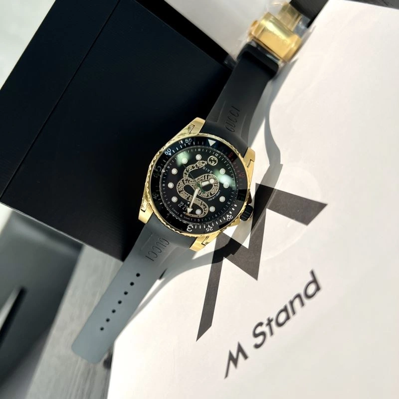 GUCCI Watches Fashionable 183117