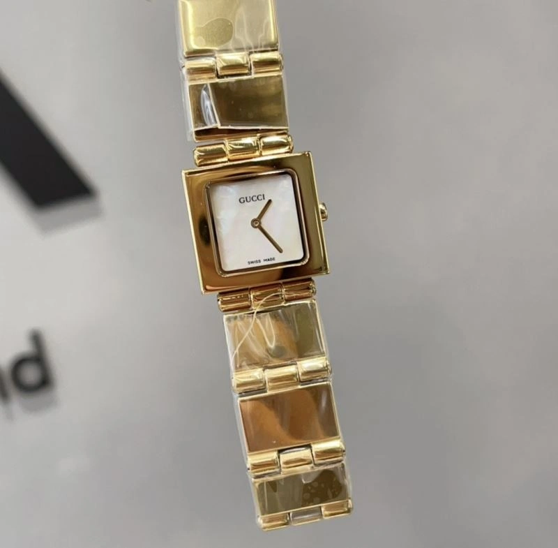 FlexibleFit GUCCI Watches 183110