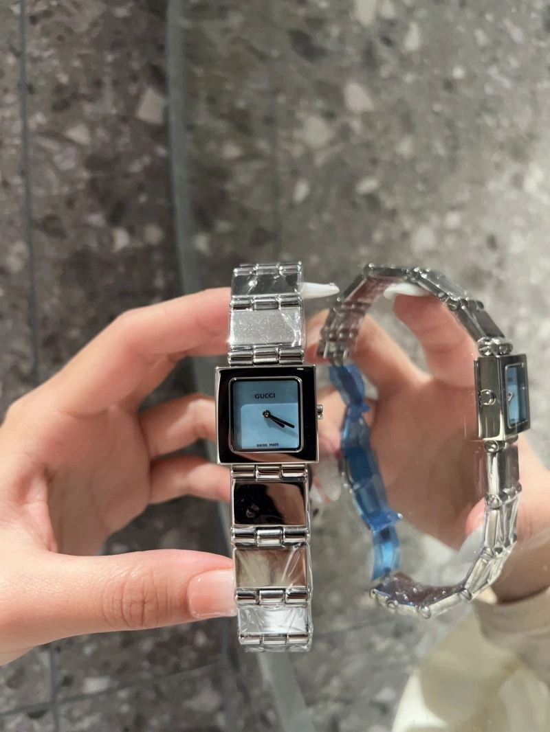 Practical GUCCI Watches 183086