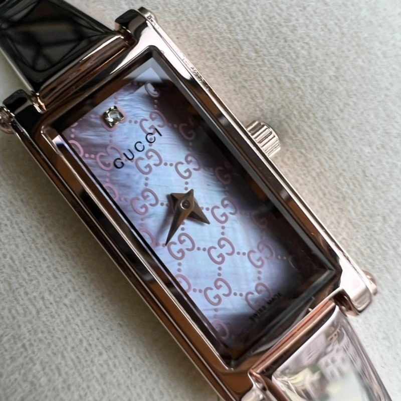Fashionable GUCCI Watches 183083