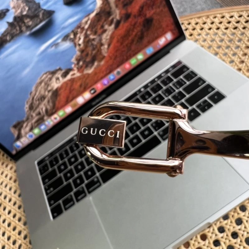 Fashionable GUCCI Watches 183083