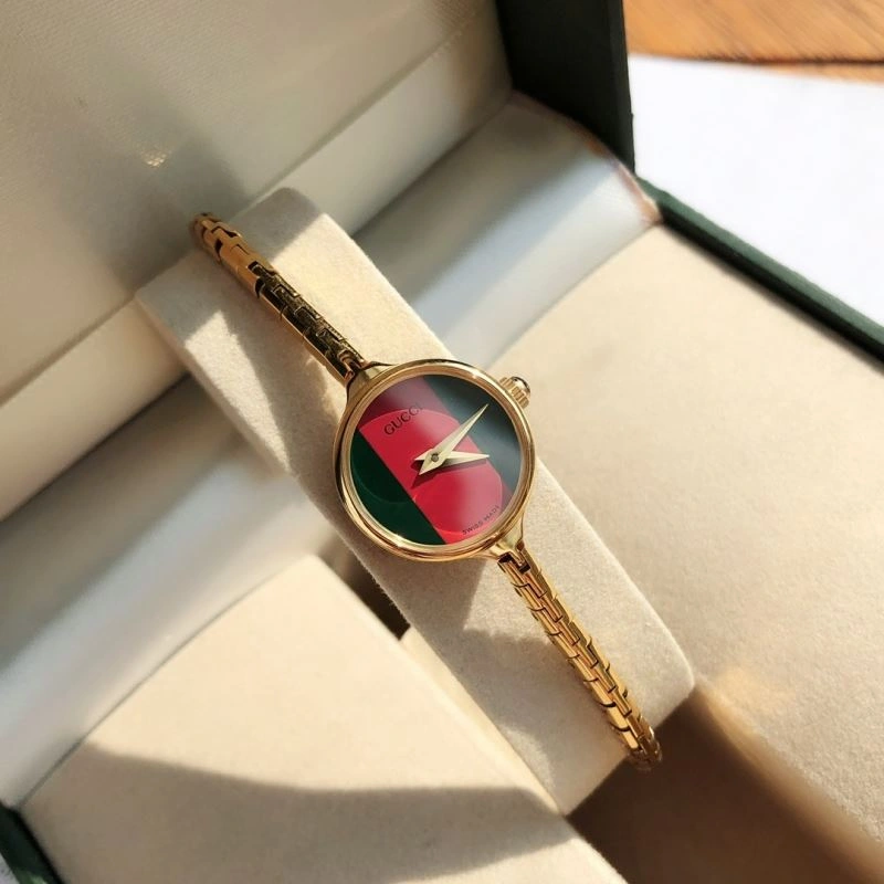 Sleek GUCCI Watches 183071