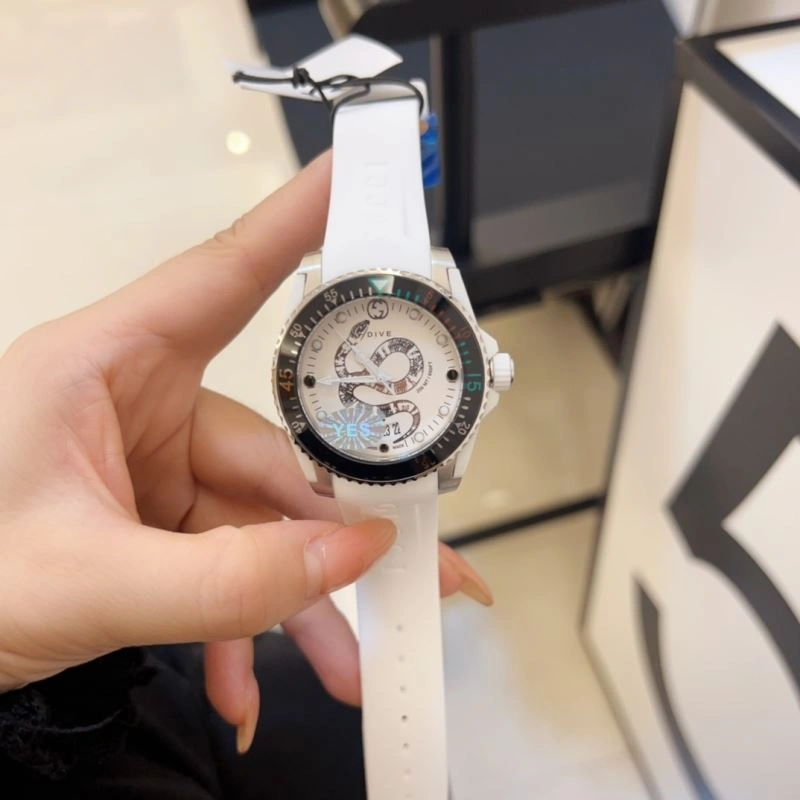 GUCCI Watches Contemporary 183052