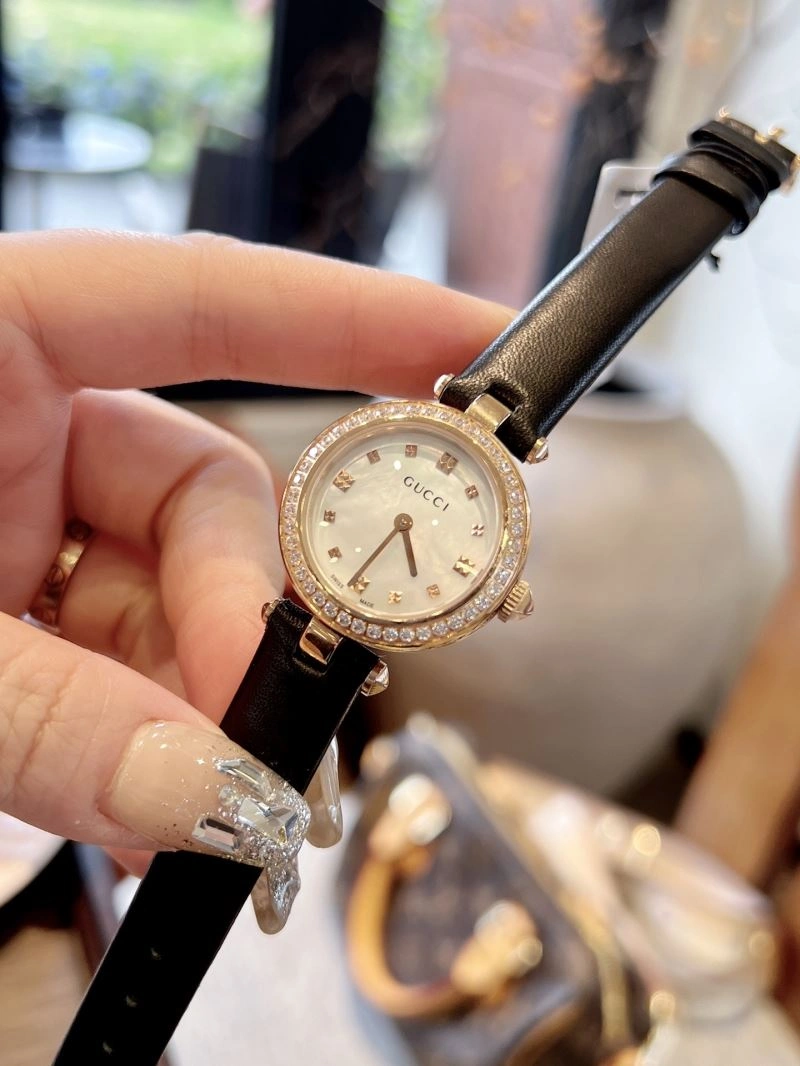 TimelessDesign GUCCI Watches 182915