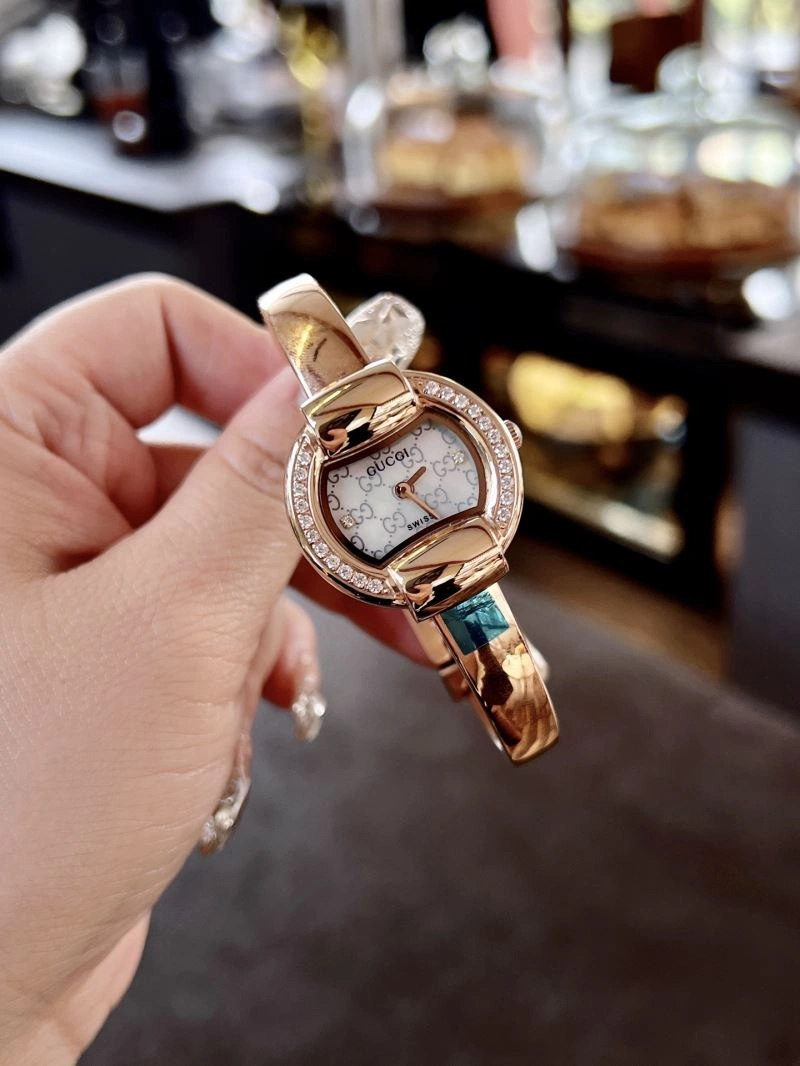 GUCCI Watches WellDesigned 182937