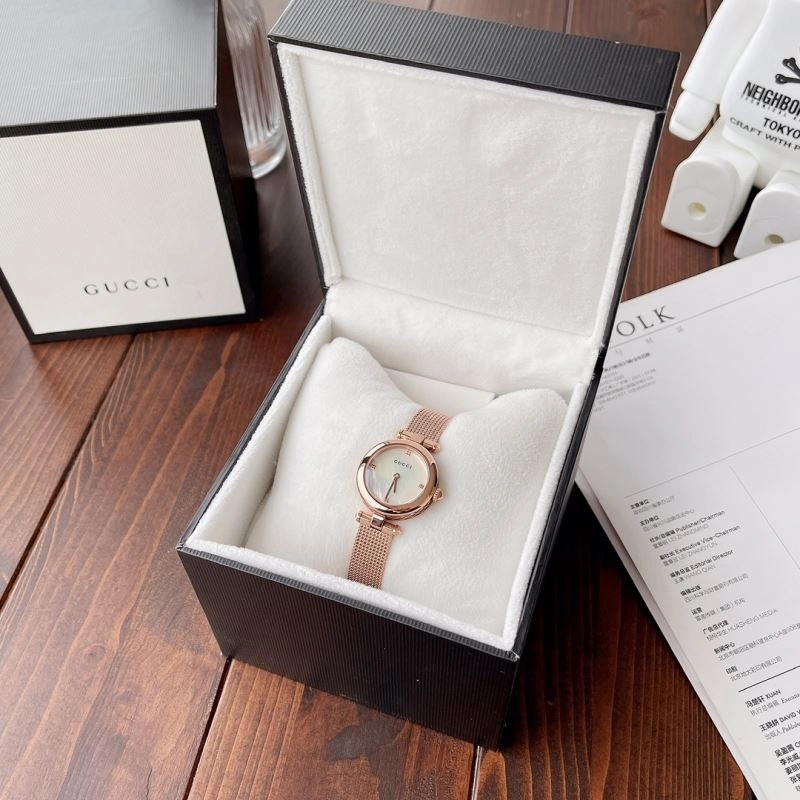 TravelReady GUCCI Watches 182942