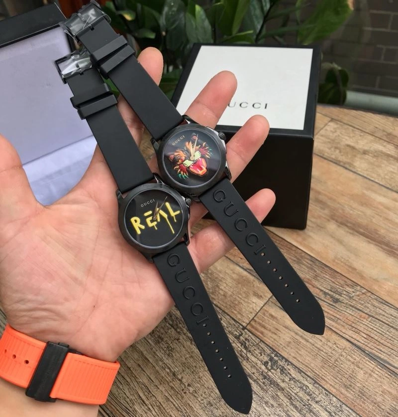 GUCCI Watches Bright 182840