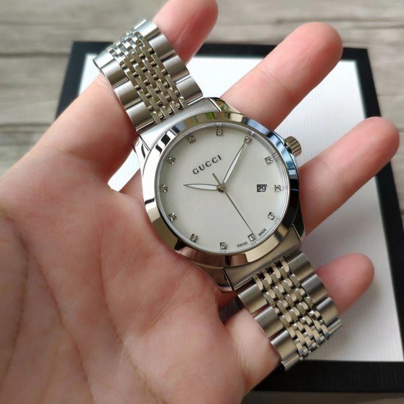 Resilient GUCCI Watches 182804