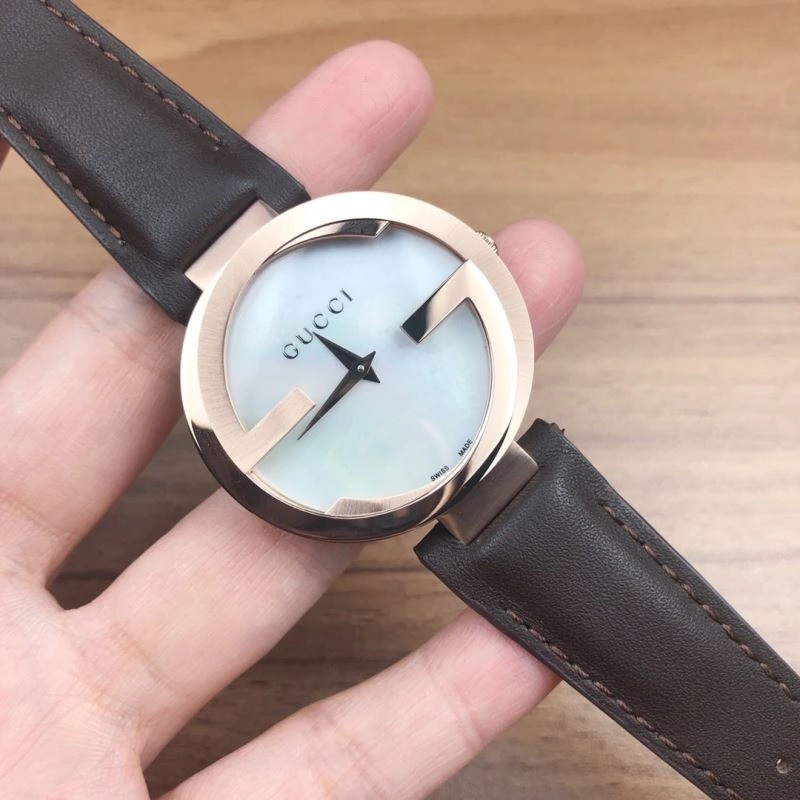 GUCCI Watches FashionForward 182766