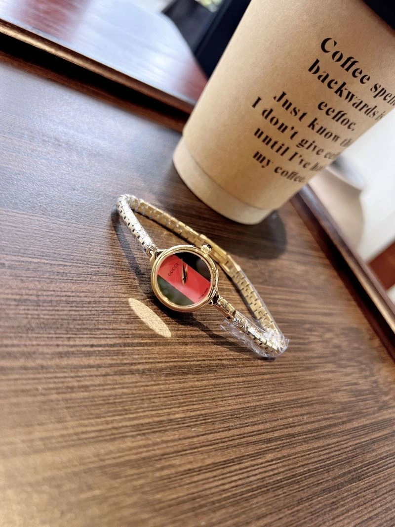 Effortless GUCCI Watches 182708