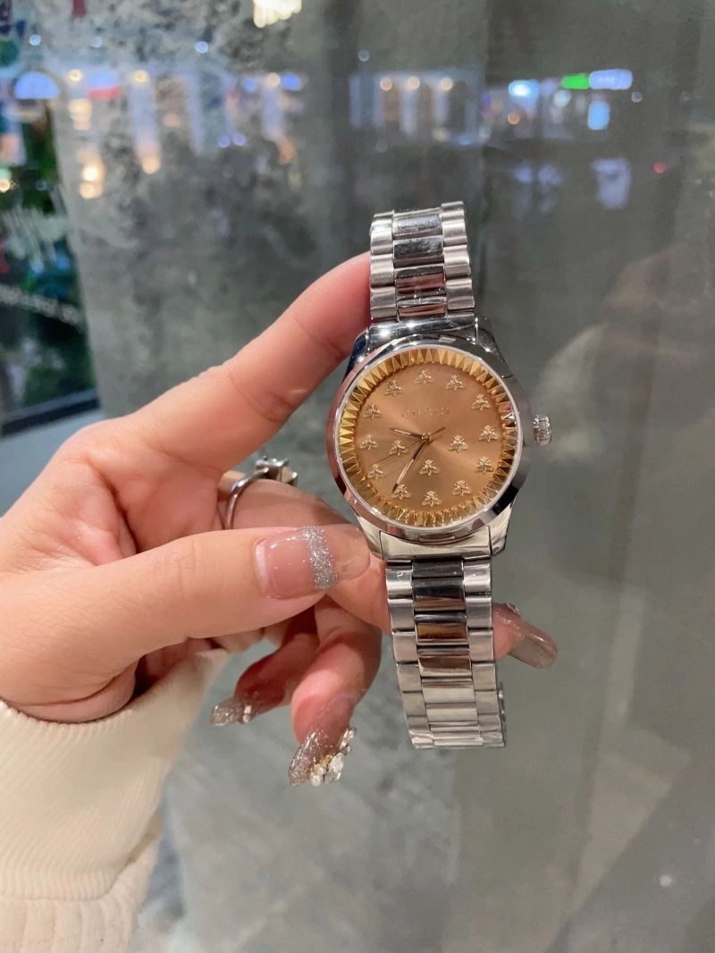 Sleek GUCCI Watches 183037