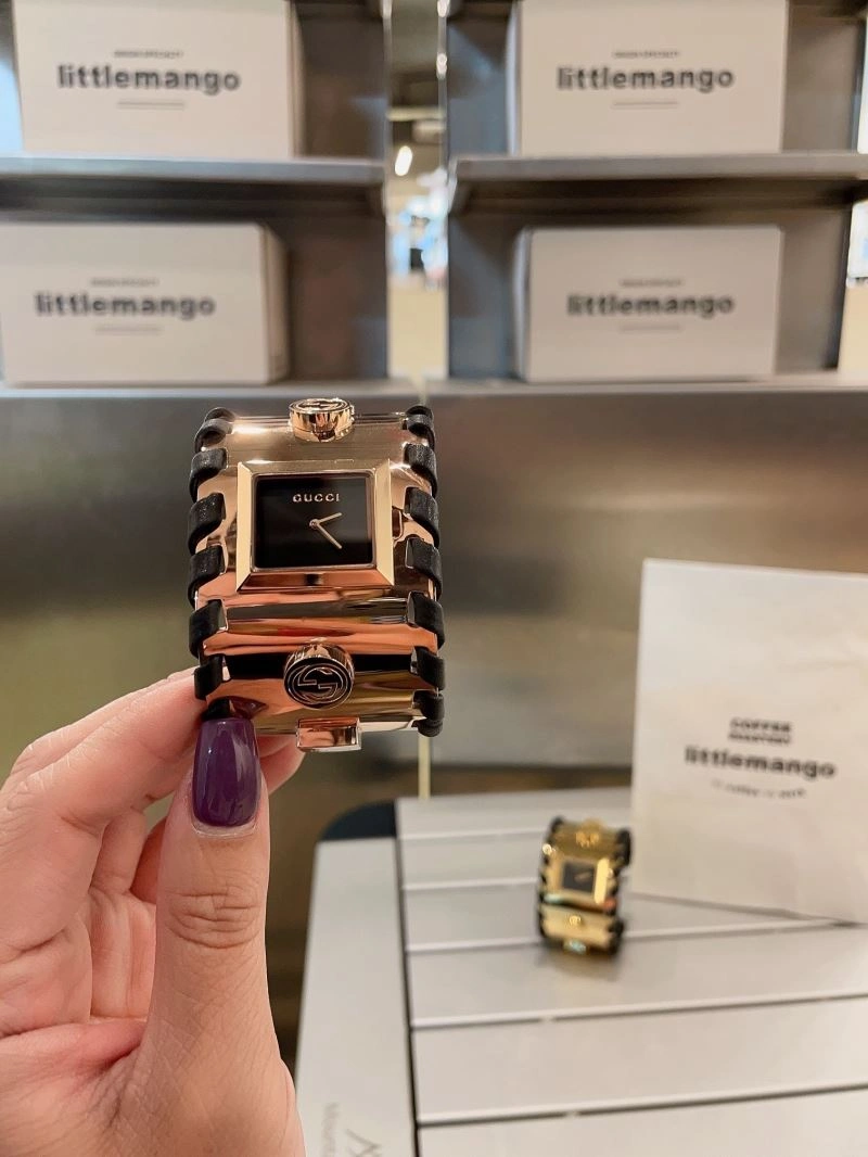 Comfortable GUCCI Watches 183021