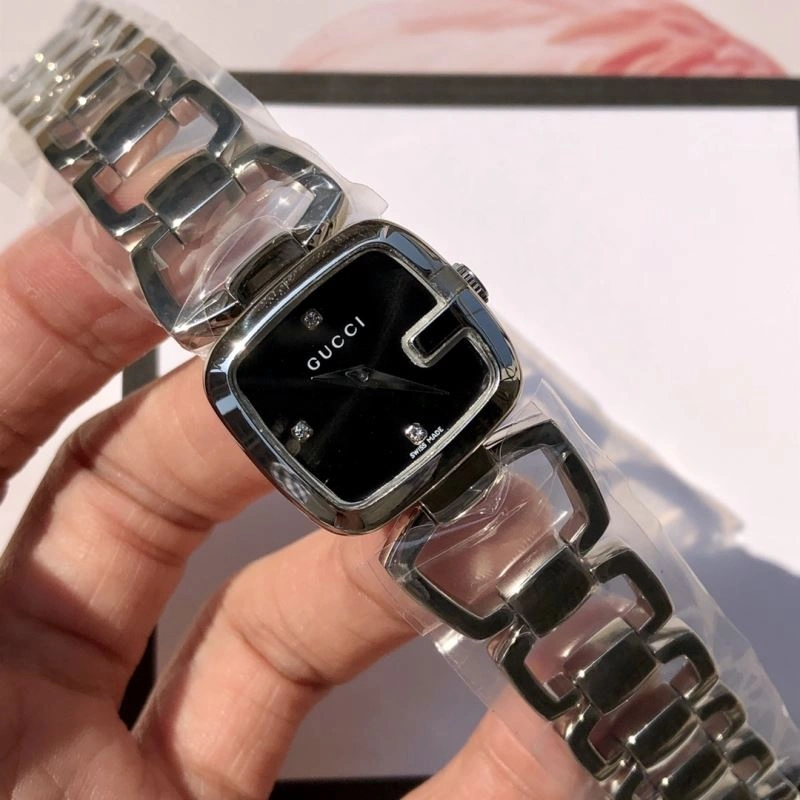 Versatile GUCCI Watches 183009