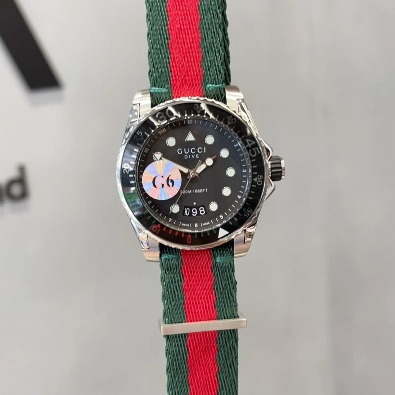 UrbanStyle GUCCI Watches 182986