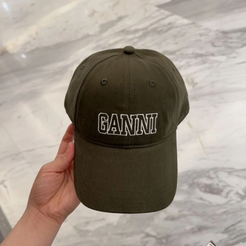 Casual Ganni Caps 258904