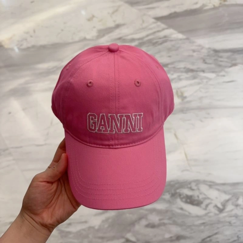 Ganni Caps Sporty 258902