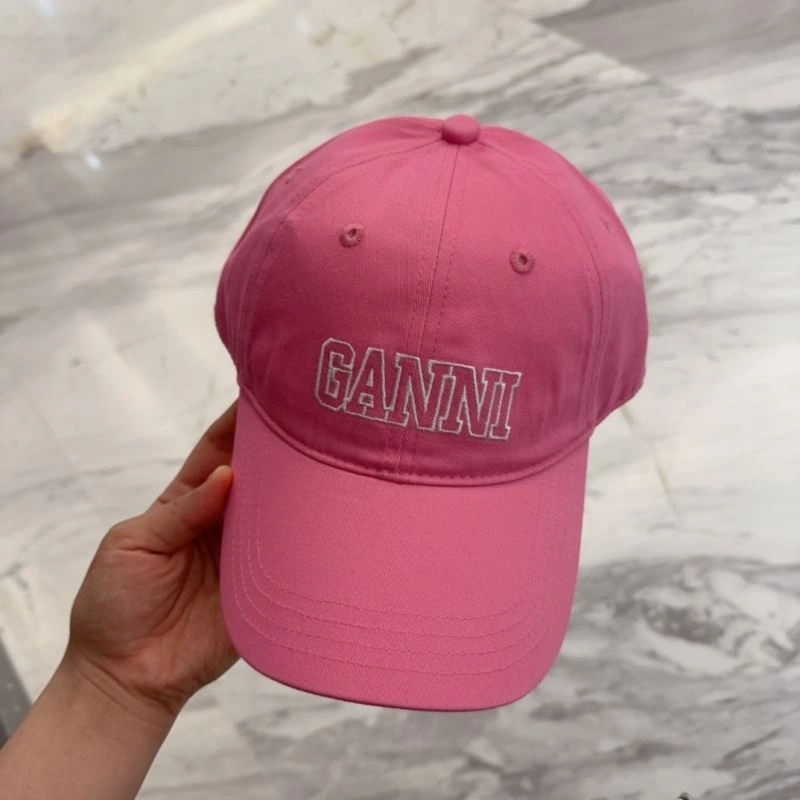 Ganni Caps Sporty 258902