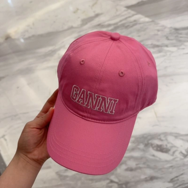 Ganni Caps Sporty 258902