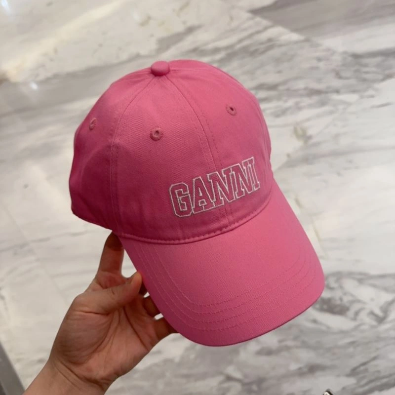 Ganni Caps Sporty 258902