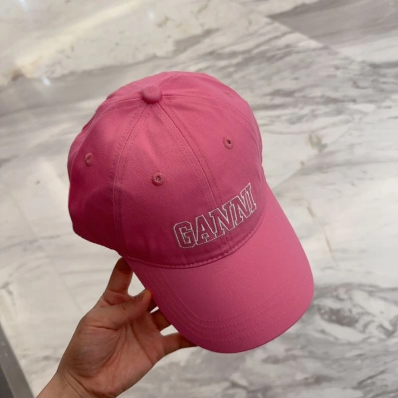 Ganni Caps Sporty 258902