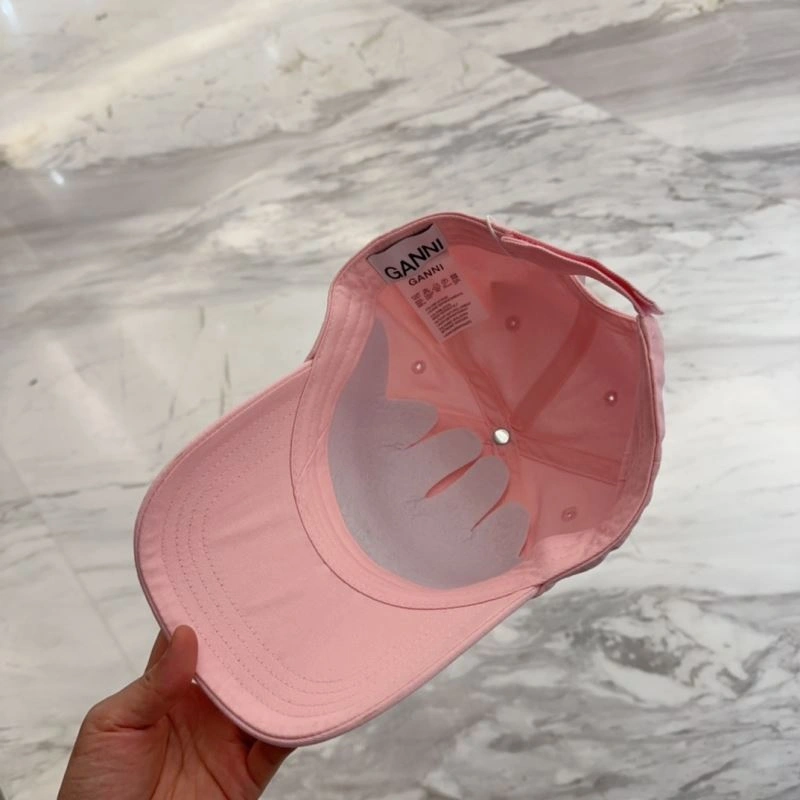 Ganni Caps Unique 258907