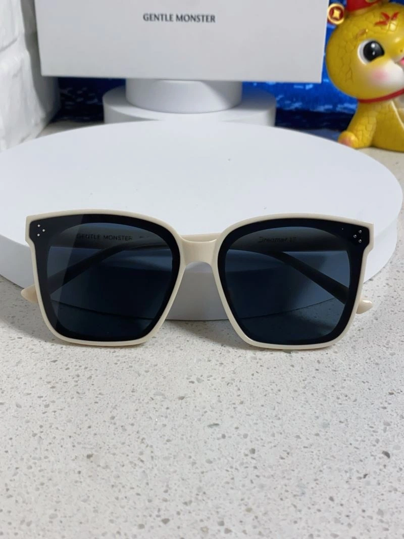 Gentle Monster Sunglasses EyeCatching 279384
