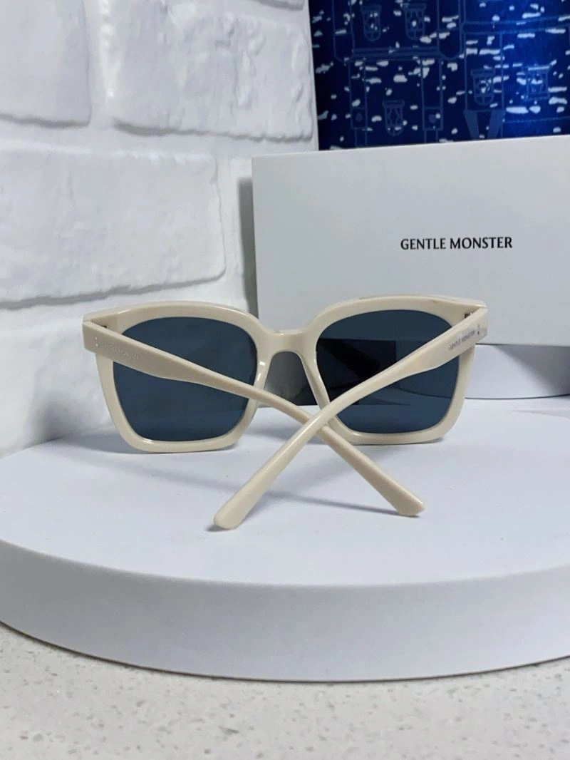 Gentle Monster Sunglasses EyeCatching 279384
