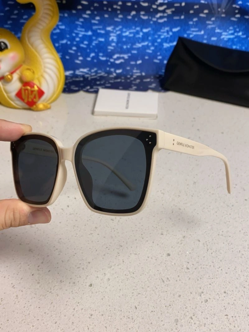 Gentle Monster Sunglasses EyeCatching 279384