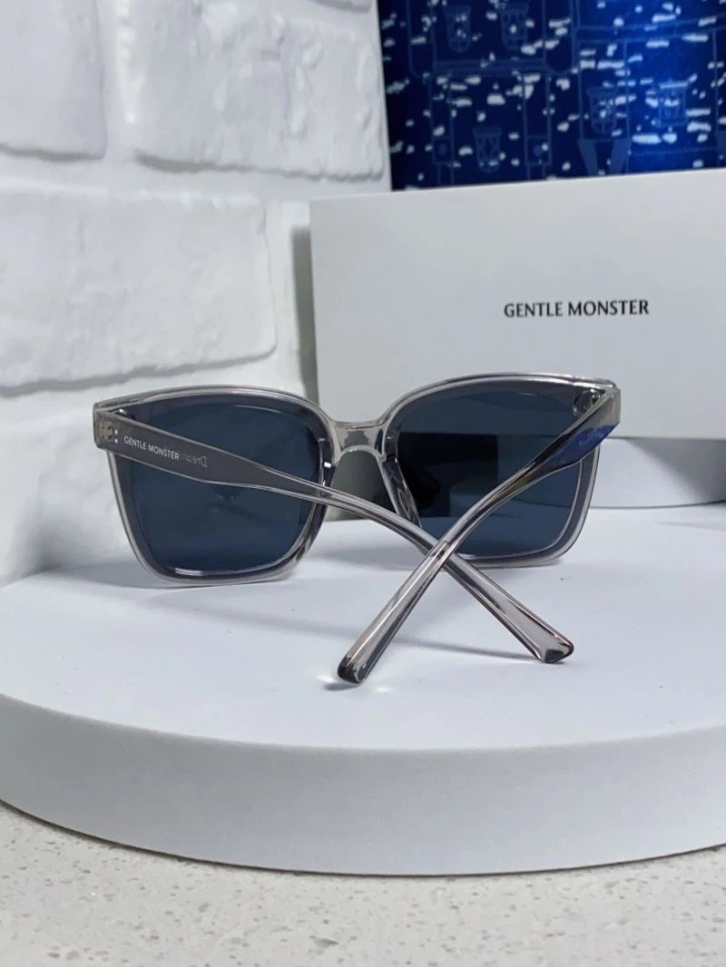 Gentle Monster Sunglasses AllSeason 279382