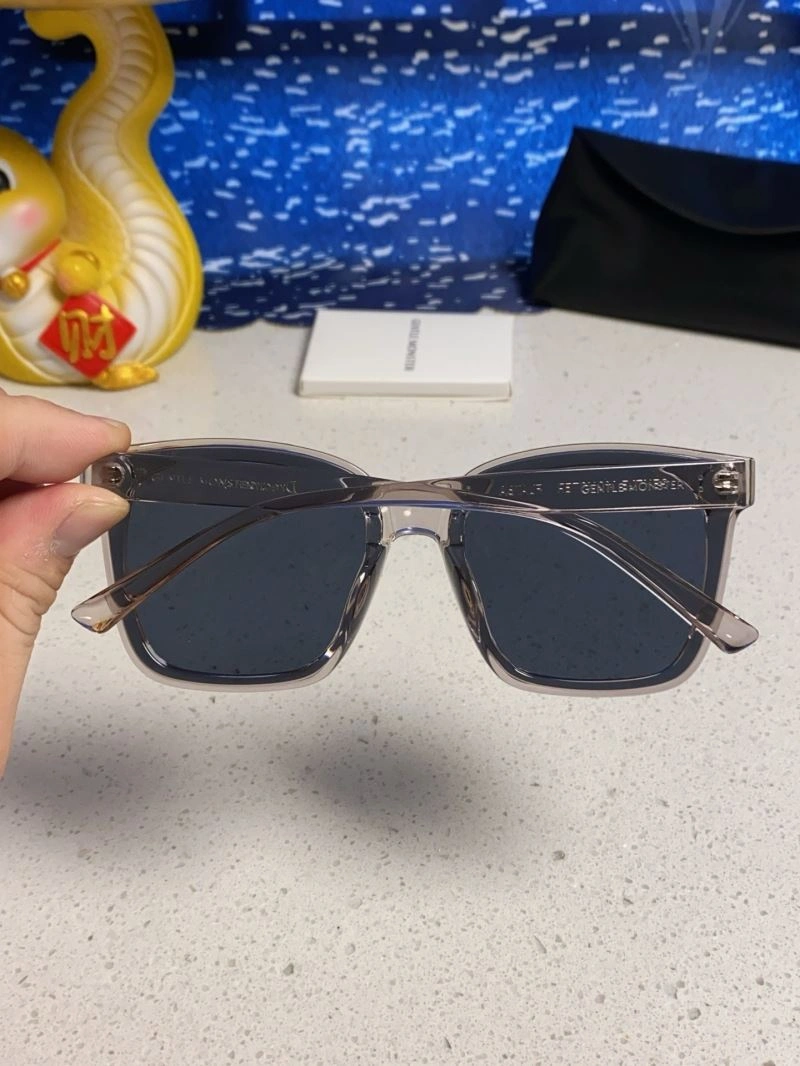 Gentle Monster Sunglasses AllSeason 279382