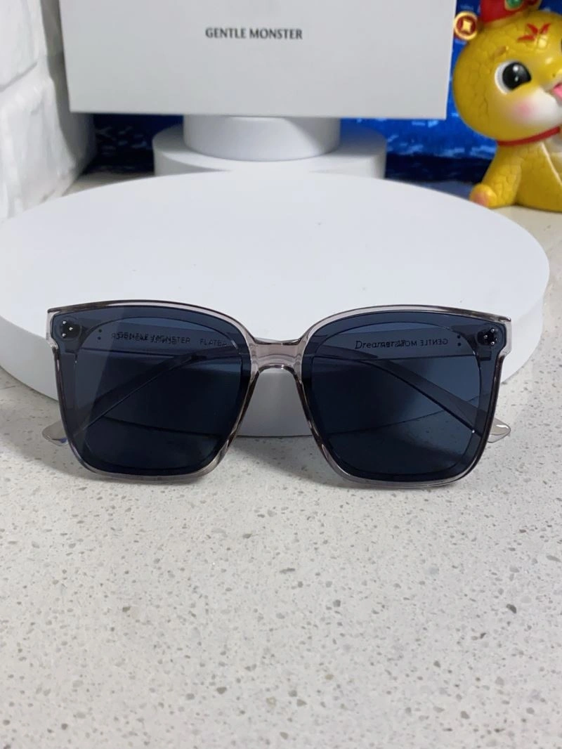 Gentle Monster Sunglasses AllSeason 279382