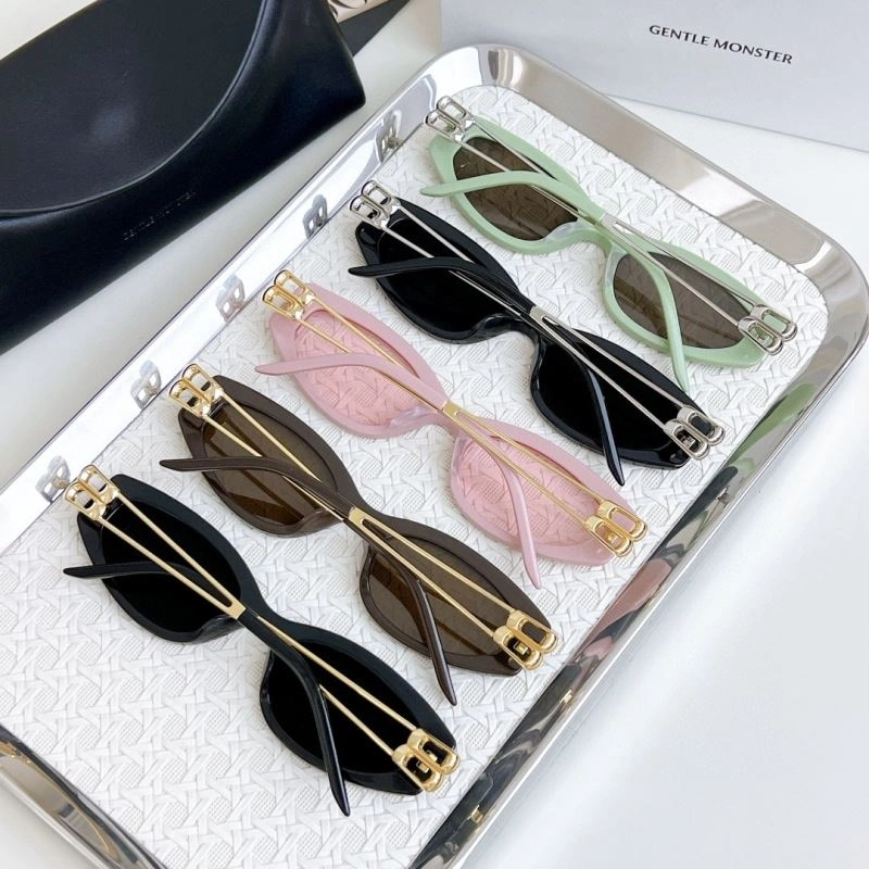 Effortless Gentle Monster Sunglasses 279381