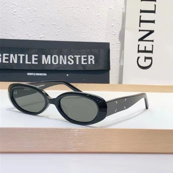 Gentle Monster Sunglasses Unique 279375