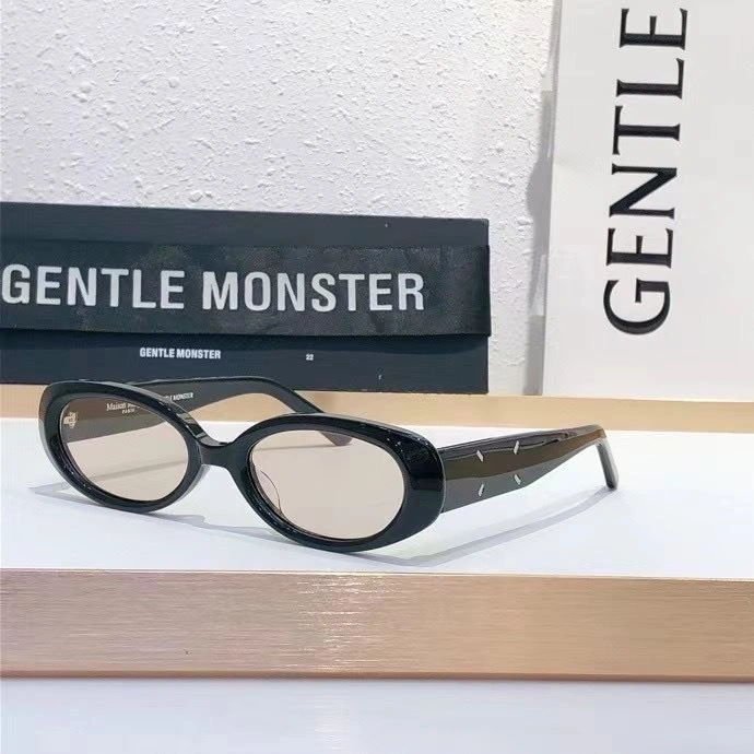 Gentle Monster Sunglasses Unique 279375