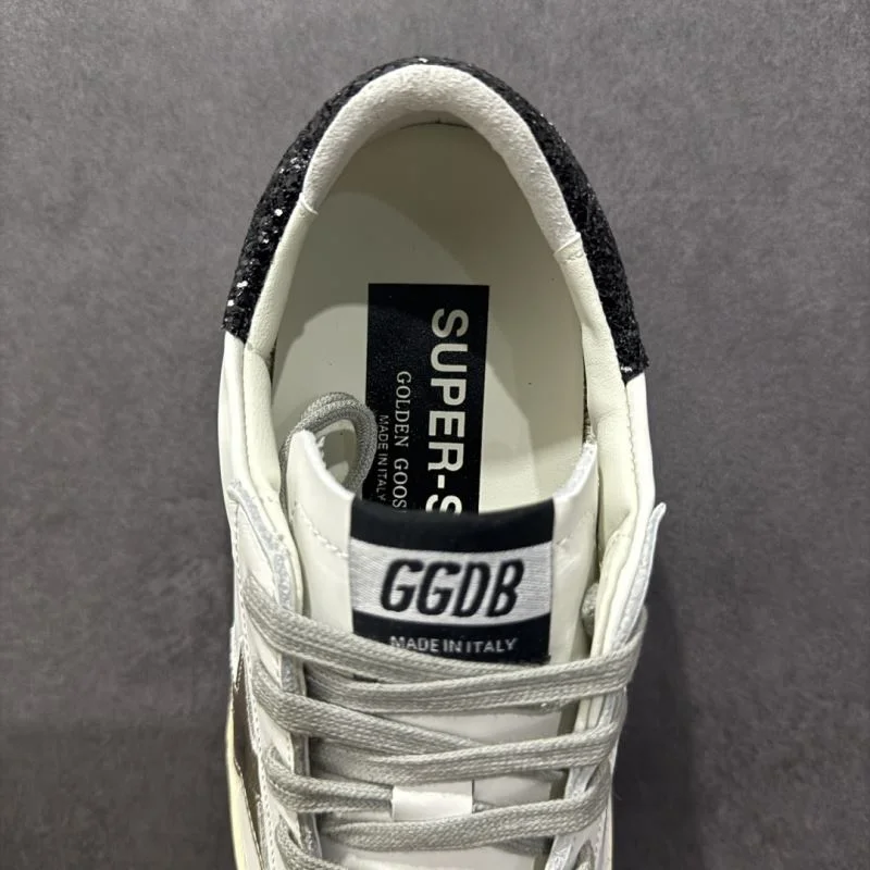 Durable Ggdb Shoes 4672