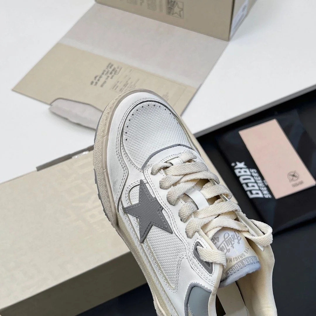 Contemporary Ggdb Shoes 8096