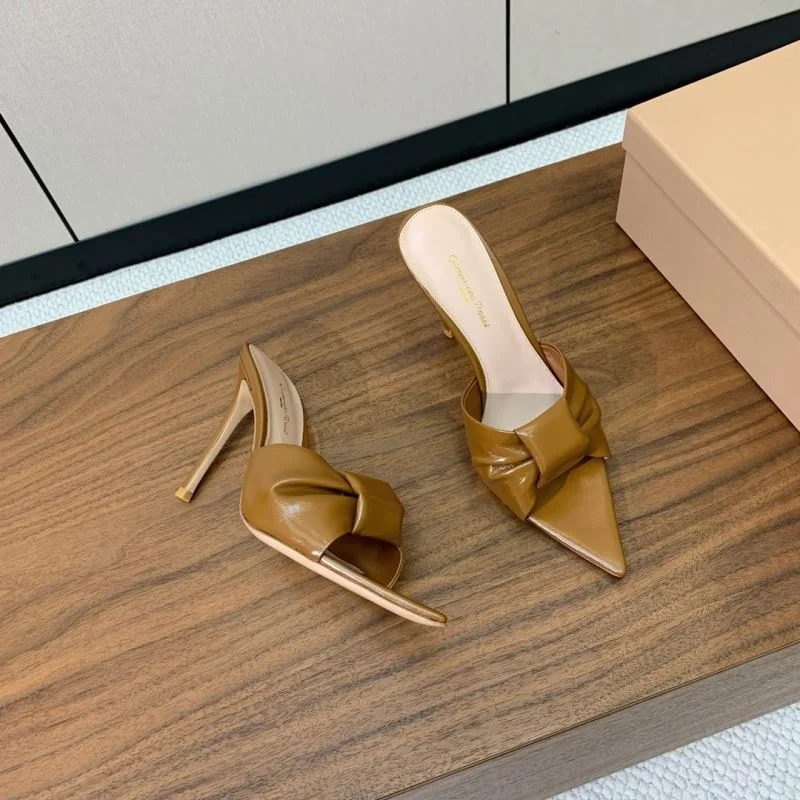 Gianvito Rossi Sandals Compact 12371