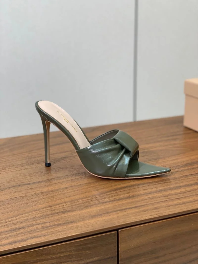 Durable Gianvito Rossi Sandals 12361