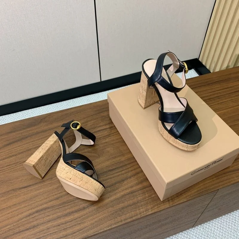 Gianvito Rossi Sandals FashionForward 12381