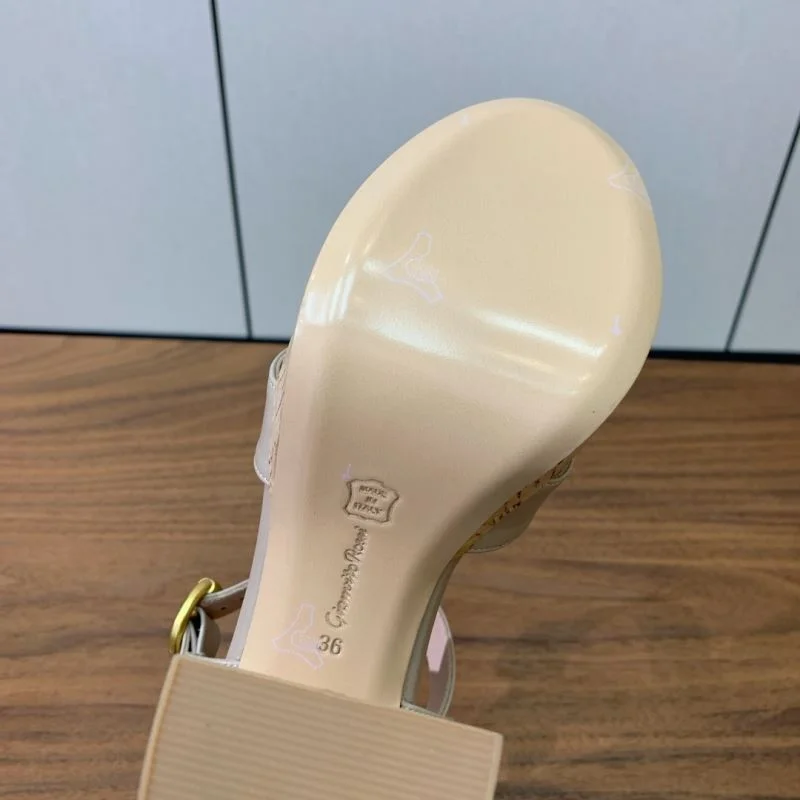 AllSeason Gianvito Rossi Sandals 12359