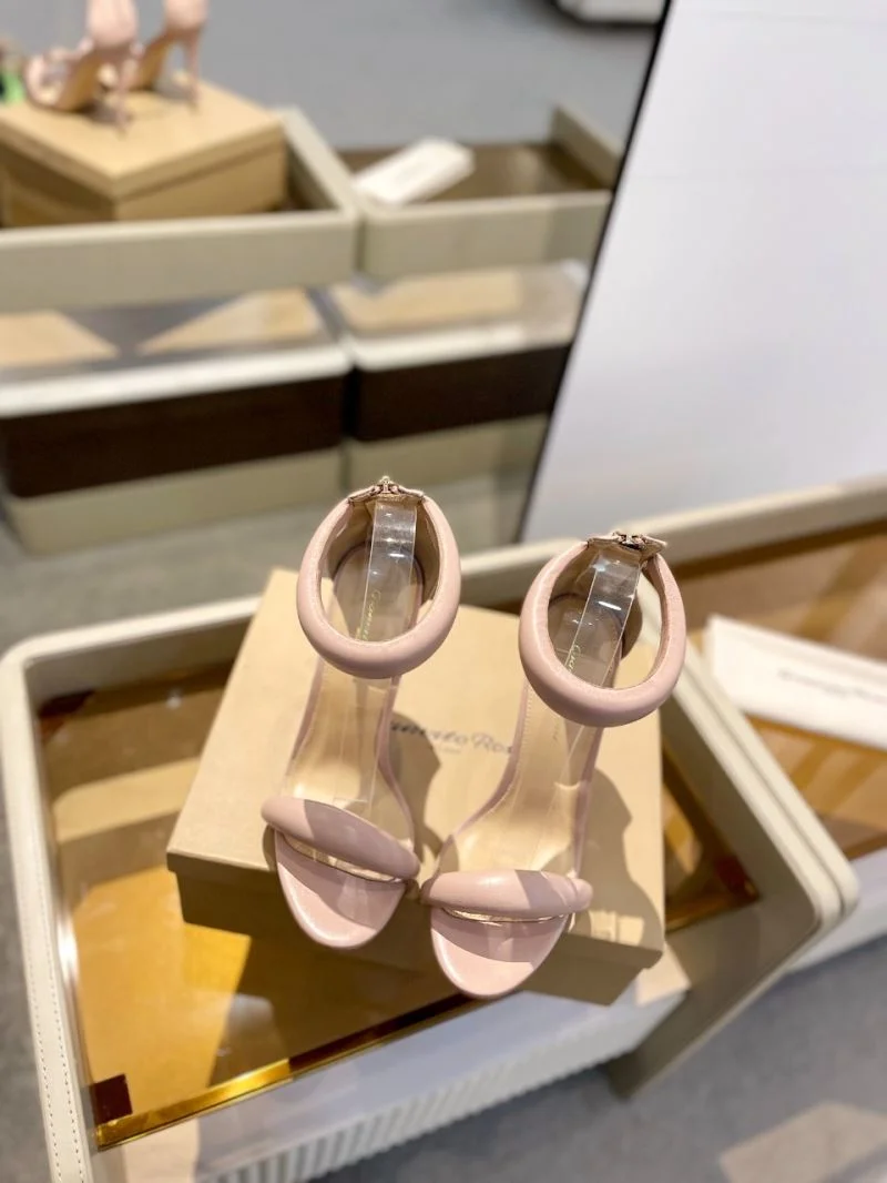 Chic Gianvito Rossi Sandals 10086