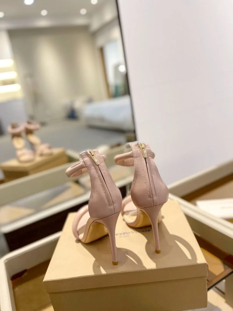 Chic Gianvito Rossi Sandals 10086