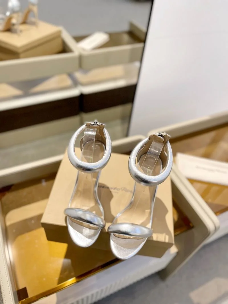 Vibrant Gianvito Rossi Sandals 10089