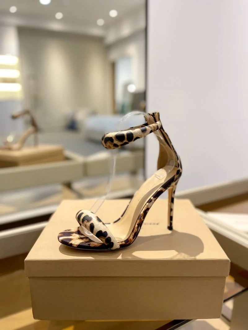 Timeless Gianvito Rossi Sandals 10075
