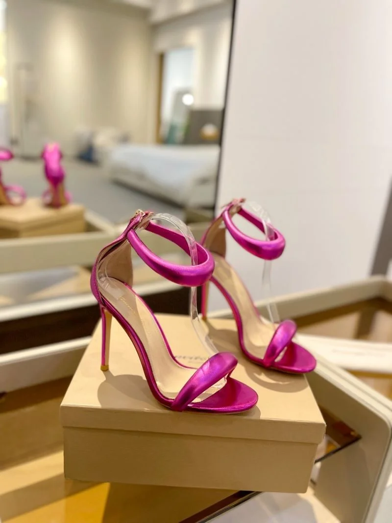 TopPick Gianvito Rossi Sandals 10116