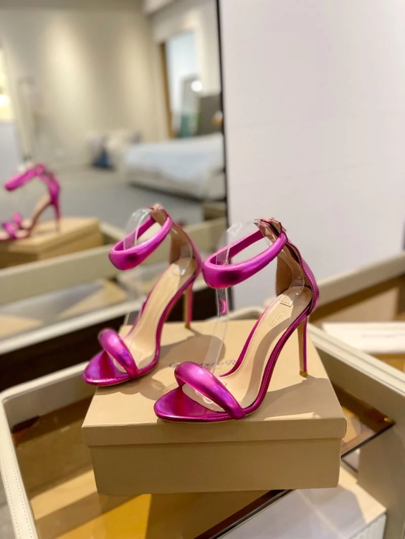 TopPick Gianvito Rossi Sandals 10116