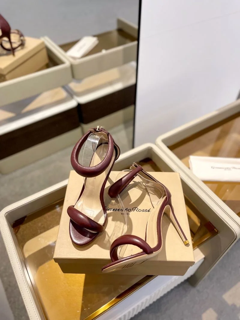 Gianvito Rossi Sandals WaterResistant 10063