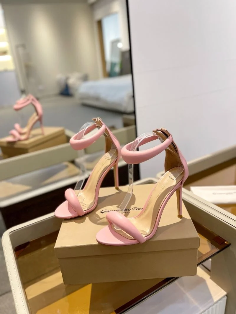 HighQuality Gianvito Rossi Sandals 10069