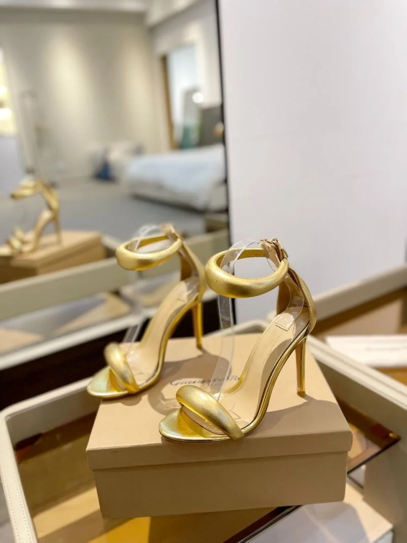 Breathable Gianvito Rossi Sandals 10094